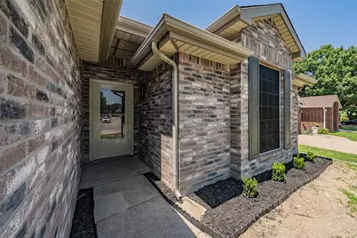 913 Mill Spring Drive, Garland, TX 75040 - Photo 4
