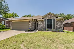 913 Mill Spring Dr, Garland, TX 75040 - Photo 1
