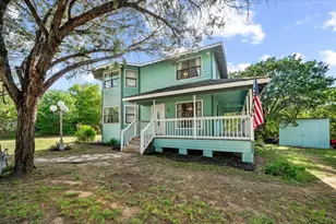 2704 Canyon Trail, Granbury, TX 76048 - Photo 2