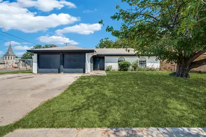 7501 Bermejo Road, Fort Worth, TX 76112 - Photo 2