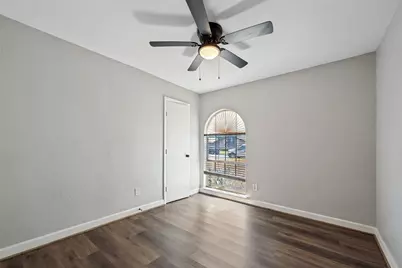 7501 Bermejo Road, Fort Worth, TX 76112 - Photo 10