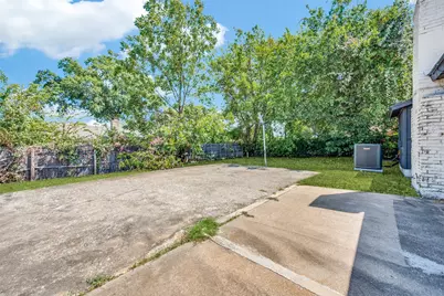 7501 Bermejo Road, Fort Worth, TX 76112 - Photo 14