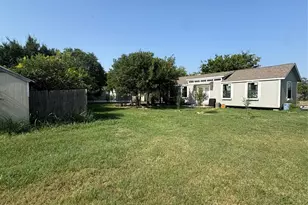 22598 Arapaho Rd, Justin, TX 76247 - Photo 10