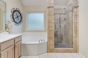4421 Clearwater Trail, Carrollton, TX 75010 - Photo 22