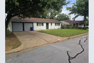 304 Salem Drive, Euless, TX 76039 - Photo 2