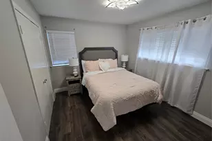 304 Salem Dr, Euless, TX 76039 - Photo 16