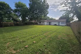 304 Salem Dr, Euless, TX 76039 - Photo 20