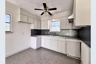 209 Prairie Avenue, Rogers, TX 76569 - Photo 8
