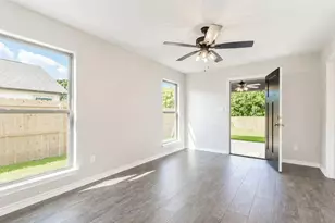 423 S Bonner St, Jacksonville, TX 75766 - Photo 12
