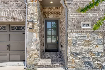 5729 Lake Jackson Drive, Fort Worth, TX 76126 - Photo 4