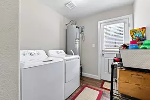 517 E Hanna St, Denison, TX 75021 - Photo 12