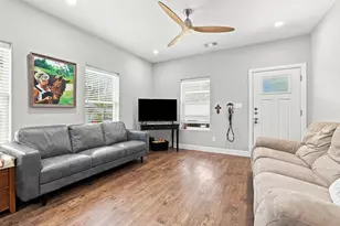 517 E Hanna St, Denison, TX 75021 - Photo 6