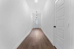 4507 Metropolitan Ave, Dallas, TX 75210 - Photo 2