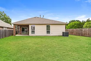 8421 Miramax Trail, Dallas, TX 75249 - Photo 14