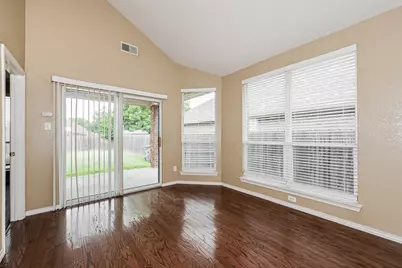 8421 Miramax Trail, Dallas, TX 75249 - Photo 4