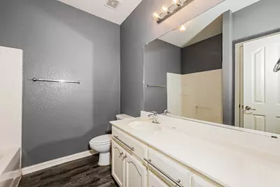 8421 Miramax Trail, Dallas, TX 75249 - Photo 18