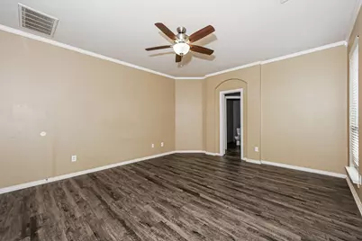 8421 Miramax Trail, Dallas, TX 75249 - Photo 8