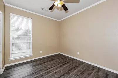 8421 Miramax Trail, Dallas, TX 75249 - Photo 14