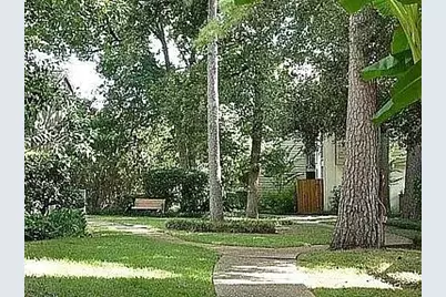 2100 Tanglewilde #167, Houston, TX 77063 - Photo 18