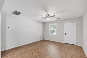 509 19th St, Grand Prairie, TX 75050 - Photo 6