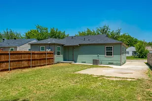 509 19th St, Grand Prairie, TX 75050 - Photo 16