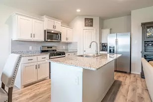 705 Basteen Ln, Justin, TX 76247 - Photo 8