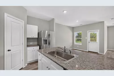 1052 Foxburg Drive, Fort Worth, TX 76131 - Photo 8