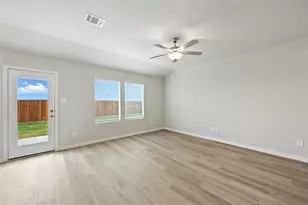6629 Coyote Vly Trl, Fort Worth, TX 76036 - Photo 8