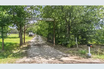1611 County Road 4104, Greenville, TX 75401 - Photo 26