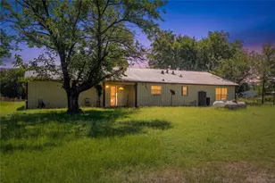 1611 Co Rd 4104, Greenville, TX 75401 - Photo 12