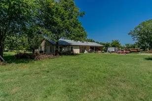 1611 Co Rd 4104, Greenville, TX 75401 - Photo 16