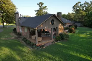 1079 Country Clb Rd, Sulphur Springs, TX 75482 - Photo 2