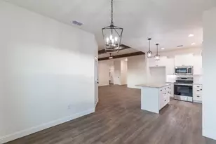 7658 Wildflower Wy, Abilene, TX 79602 - Photo 10