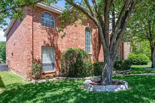 2321 San Gabriel Dr, Plano, TX 75074 - Photo 2