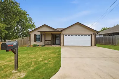 114 Wade Street, Whitesboro, TX 76273 - Photo 2