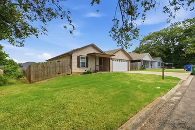 114 Wade Street, Whitesboro, TX 76273 - Photo 18