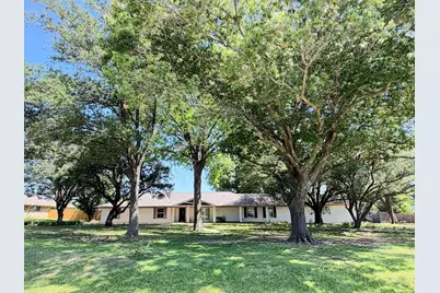 400 Shiloh Drive, Lucas, TX 75002 - Photo 2