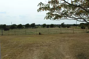1135 Co Rd 269, Oglesby, TX 76561 - Photo 14