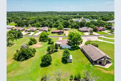 104 Pontiac Drive, Lake Kiowa, TX 76240 - Photo 32