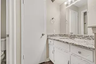 914 Bromwich St, Garland, TX 75040 - Photo 20