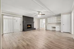 914 Bromwich St, Garland, TX 75040 - Photo 4