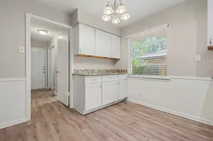 914 Bromwich St, Garland, TX 75040 - Photo 12