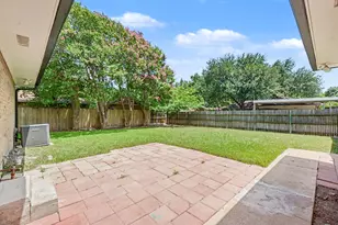 914 Bromwich St, Garland, TX 75040 - Photo 22