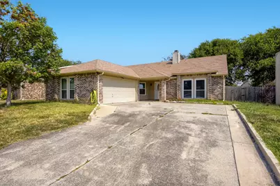 4205 Staghorn Circle S, Fort Worth, TX 76137 - Photo 2
