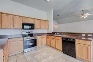 316 Heritage Dr, Crowley, TX 76036 - Photo 6