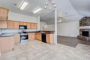 316 Heritage Dr, Crowley, TX 76036 - Photo 8