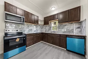 404 Eagle Dr, Eddy, TX 76524 - Photo 12