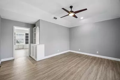 5639 Centeridge Drive, Dallas, TX 75249 - Photo 14
