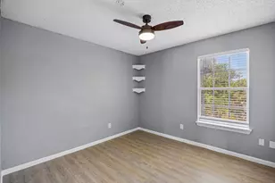 5639 Centeridge Dr, Dallas, TX 75249 - Photo 20