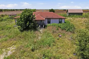 1977 Hcr 1212, Blum, TX 76627 - Photo 6